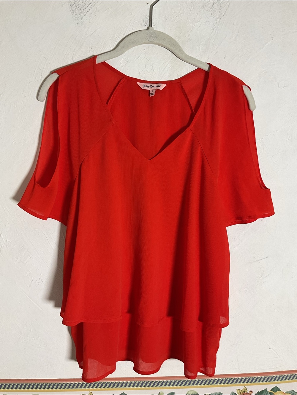 Juicy Couture Red Cold Shoulder Tiered Layered Chiffon V-Neck Blouse Size S